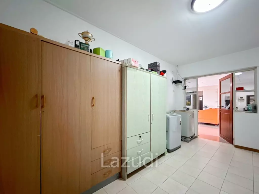 Serene Farm Life in Cha Am : 4-Bedroom Home on 2 Rai