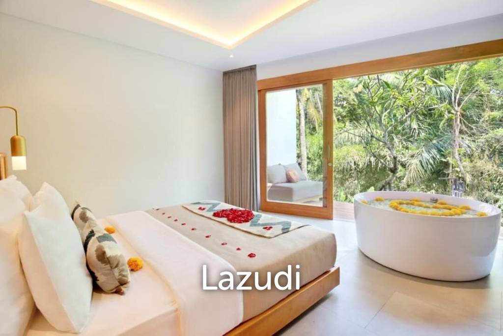 COSY VILLA RETREAT WITH FOREST VIEW AND JACUZZI IN UBUD