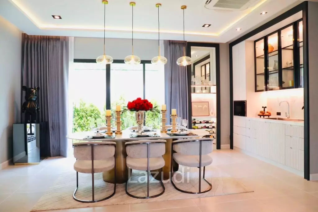 4 Bed 5 Bath 332 SQ.M Airi Sukhumvit Bangna KM.5