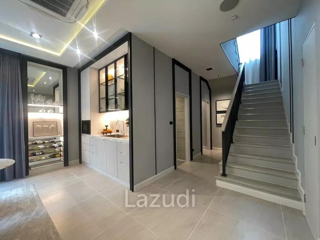 4 Bed 5 Bath 332 SQ.M Airi Sukhumvit Bangna KM.5