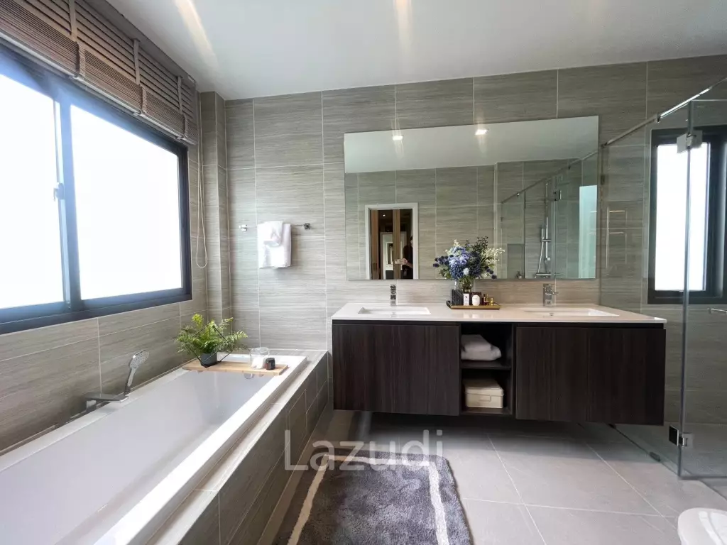 4 Bed 5 Bath 369 SQ.M Airi Sukhumvit Bangna KM.5