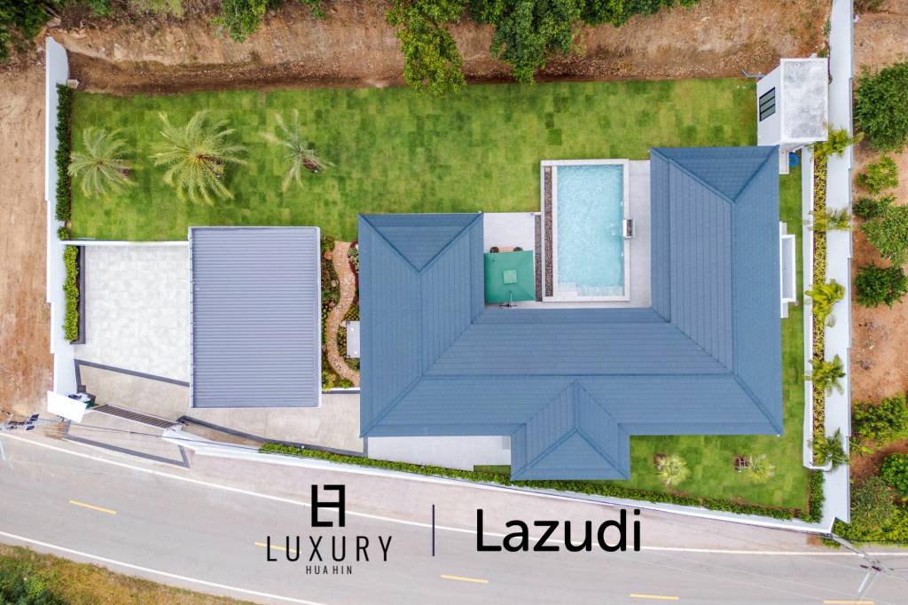 Luxury Modern Single-storey villa with Mountain views near Banyan golf course