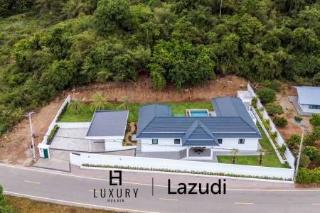 Luxury Modern Single-storey villa with Mountain views near Banyan golf course