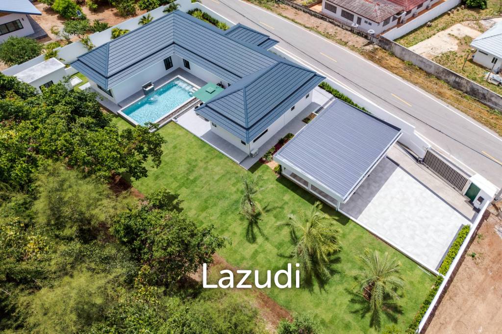 Luxury Modern Single-storey villa with Mountain views near Banyan golf course