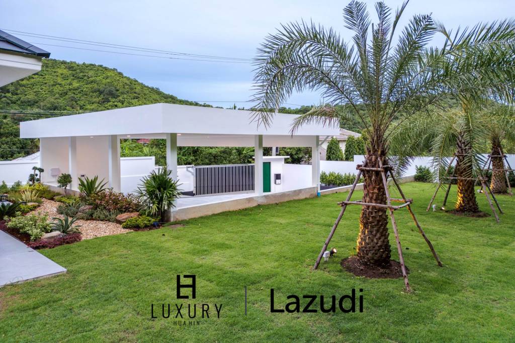 Luxury Modern Single-storey villa with Mountain views near Banyan golf course