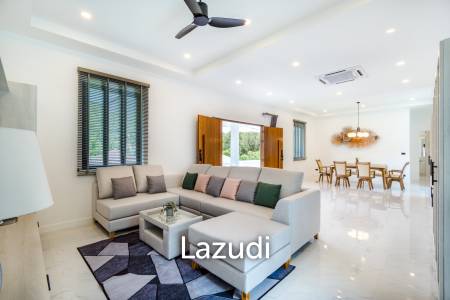 Luxury Modern Single-storey villa with Mountain views near Banyan golf course