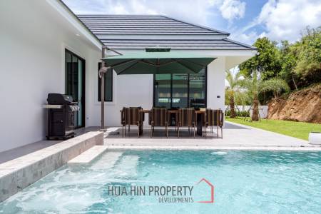 Luxury Modern Single-storey villa with Mountain views near Banyan golf course