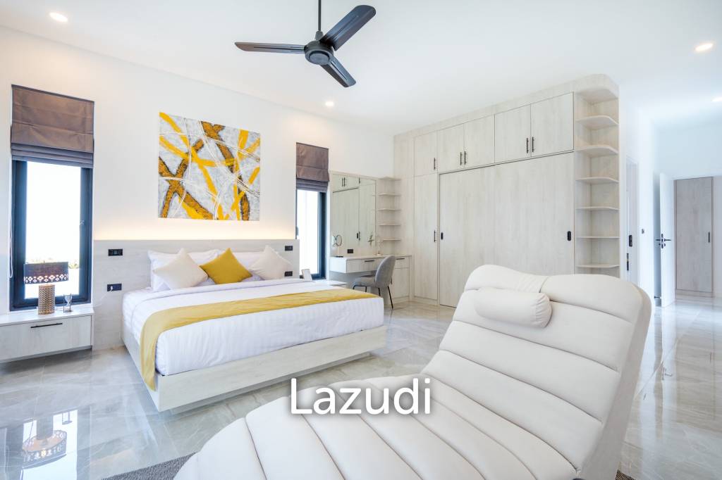 Luxury Modern Single-storey villa with Mountain views near Banyan golf course