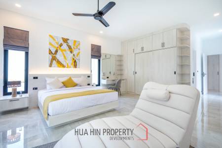 Luxury Modern Single-storey villa with Mountain views near Banyan golf course