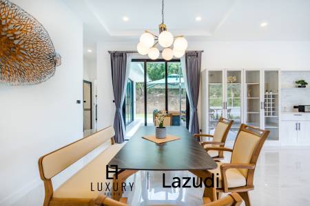 Luxury Modern Single-storey villa with Mountain views near Banyan golf course