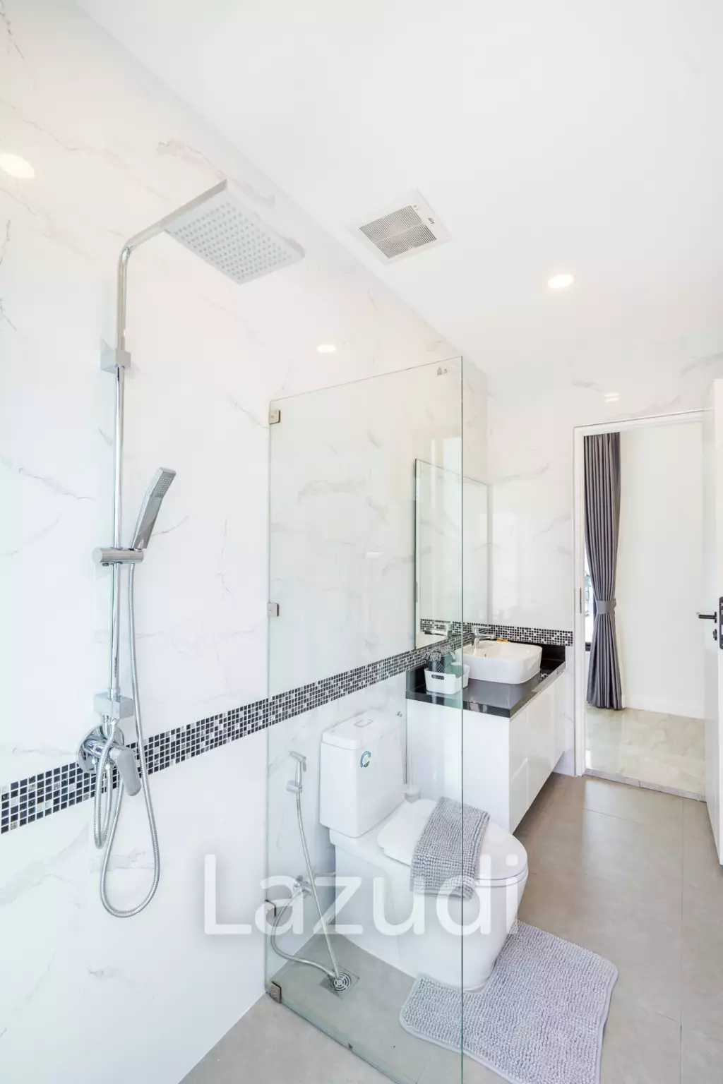 Luxury Modern Single-storey villa with Mountain views near Banyan golf course