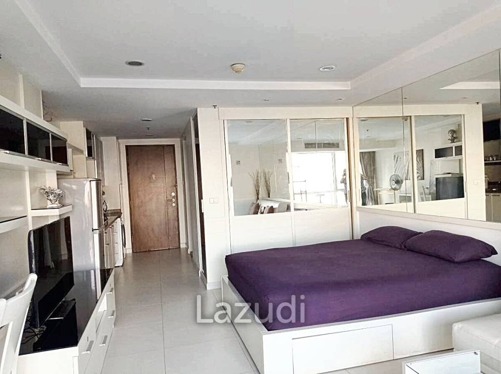 Studio 1 Bath 35 SQ.M The Trendy Condominium