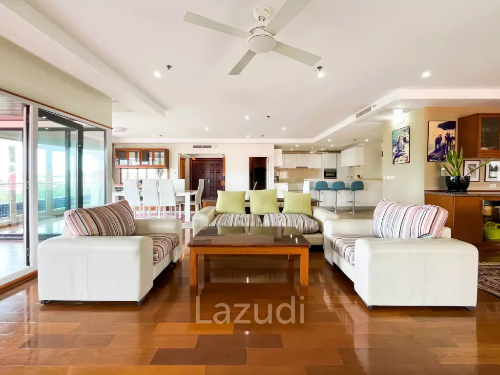 2 Beds 4 Baths 253.35 SQ.M. Baan Haad U Thong