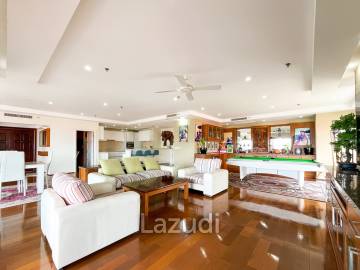 2 Beds 4 Baths 253.35 SQ.M. Baan Haad U Thong
