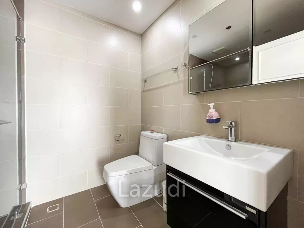 2 Beds 4 Baths 253.35 SQ.M. Baan Haad U Thong