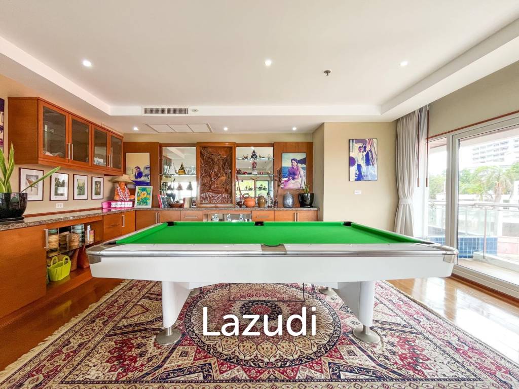 2 Beds 4 Baths 253.35 SQ.M. Baan Haad U Thong