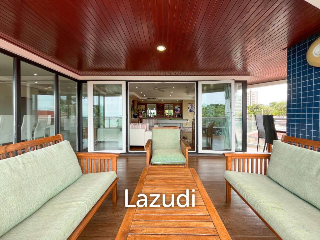 2 Beds 4 Baths 253.35 SQ.M. Baan Haad U Thong
