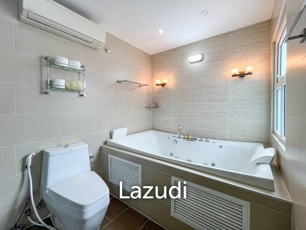 2 Beds 4 Baths 253.35 SQ.M. Baan Haad U Thong