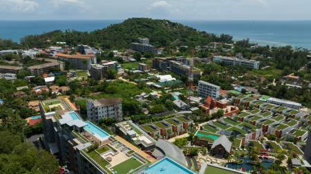 Seaview 2-Bedroom Condo Near Surin Beach