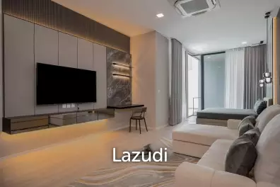 Ultra Luxury Home Office with Lift for rent in Khungthep Kreetha