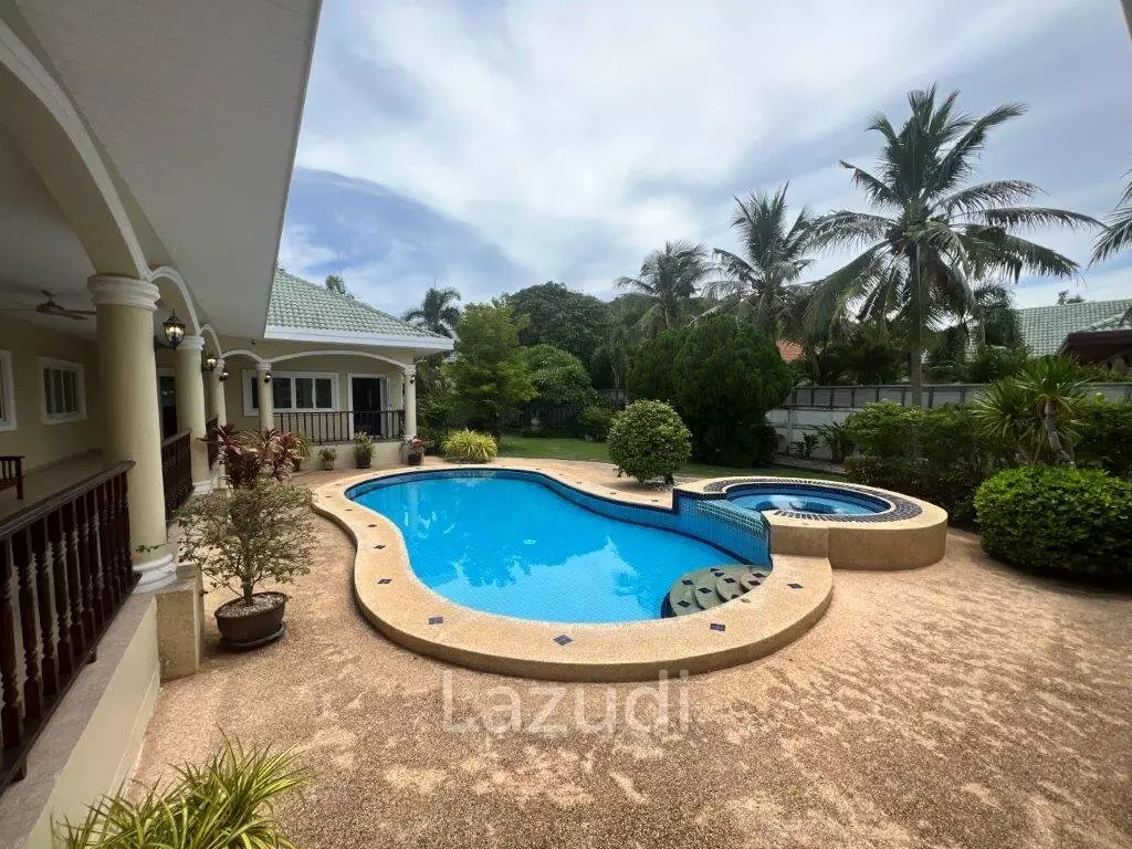 STUART PARK : Great Design 4 Bed Pool Villa