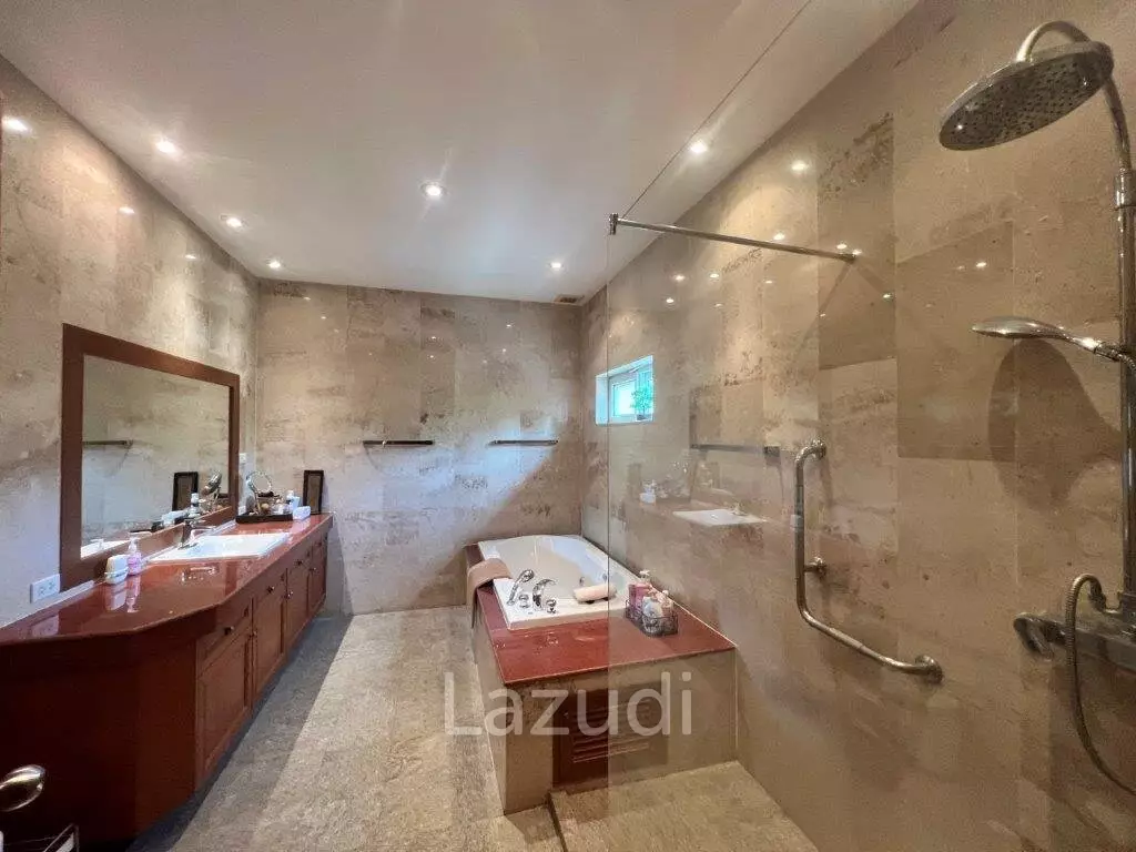 STUART PARK : Great Design 4 Bed Pool Villa