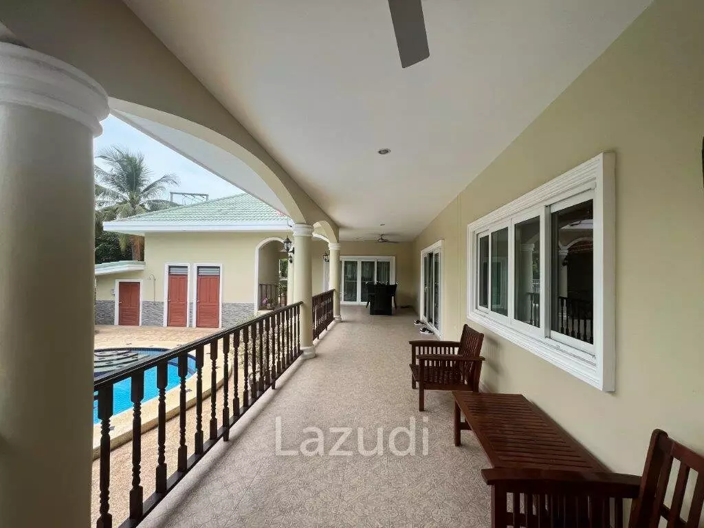 STUART PARK : Great Design 4 Bed Pool Villa