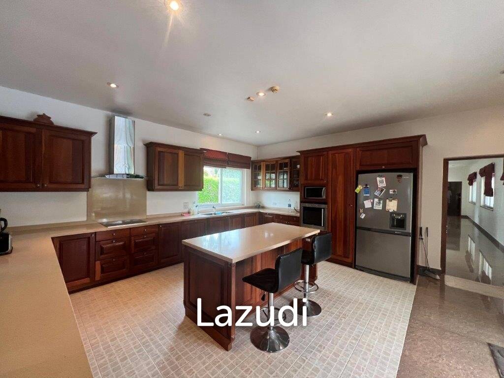 1,377 m² 4 Chambre 5 Salle de bain Villa Pour Vente