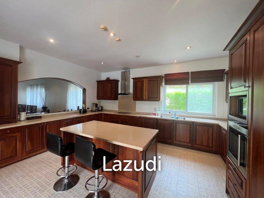 1,377 m² 4 Chambre 5 Salle de bain Villa Pour Vente