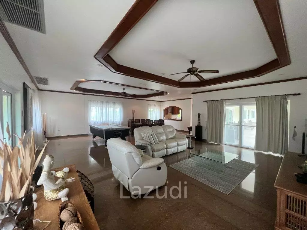 STUART PARK : Great Design 4 Bed Pool Villa