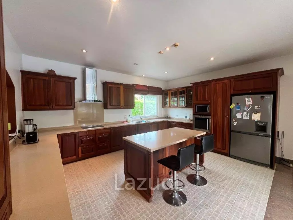STUART PARK : Great Design 4 Bed Pool Villa