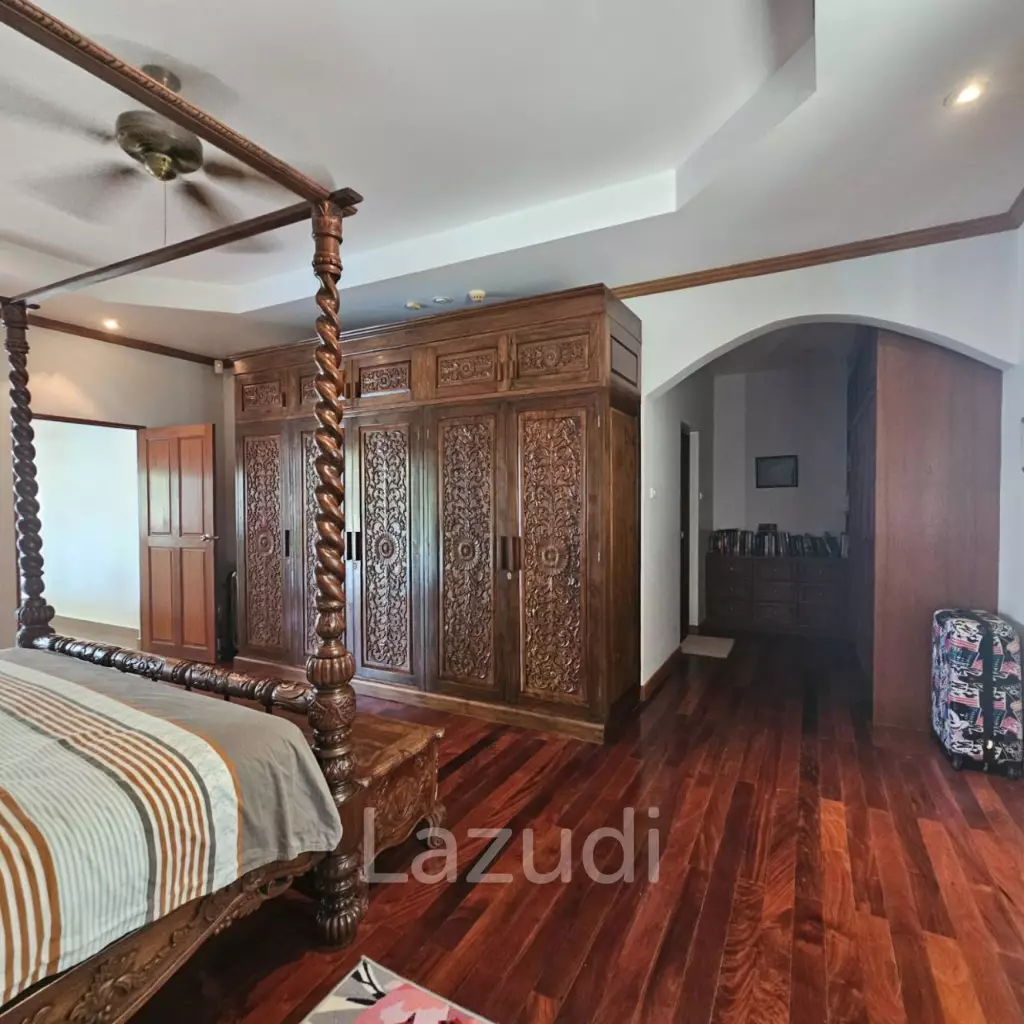 STUART PARK : Great Design 4 Bed Pool Villa