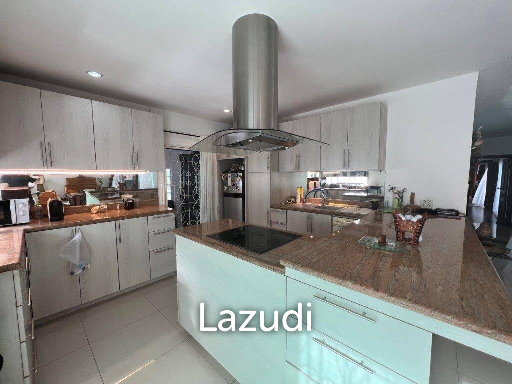 800 Sqm 5 Bed 4 Bath Villa For Sale