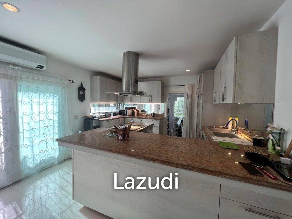 800 Sqm 5 Bed 4 Bath Villa For Sale