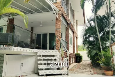 Elegant Pool Villa:  4 bedrooms villa on Soi 88