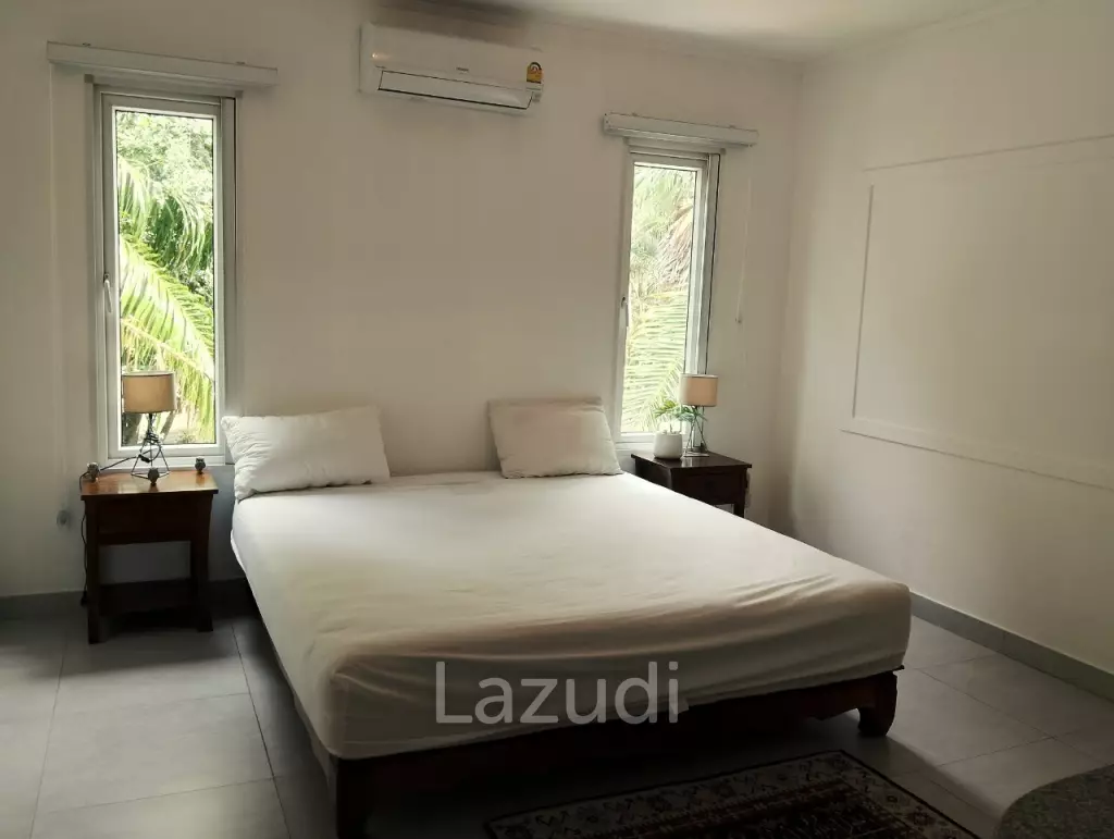Elegant Pool Villa:  4 bedrooms villa on Soi 88