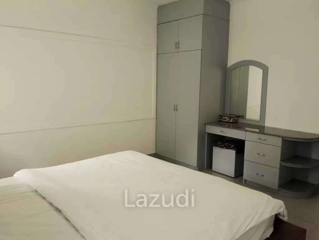 Elegant Pool Villa:  4 bedrooms villa on Soi 88