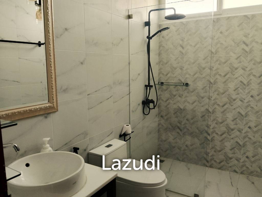 Elegant Pool Villa:  4 bedrooms villa on Soi 88
