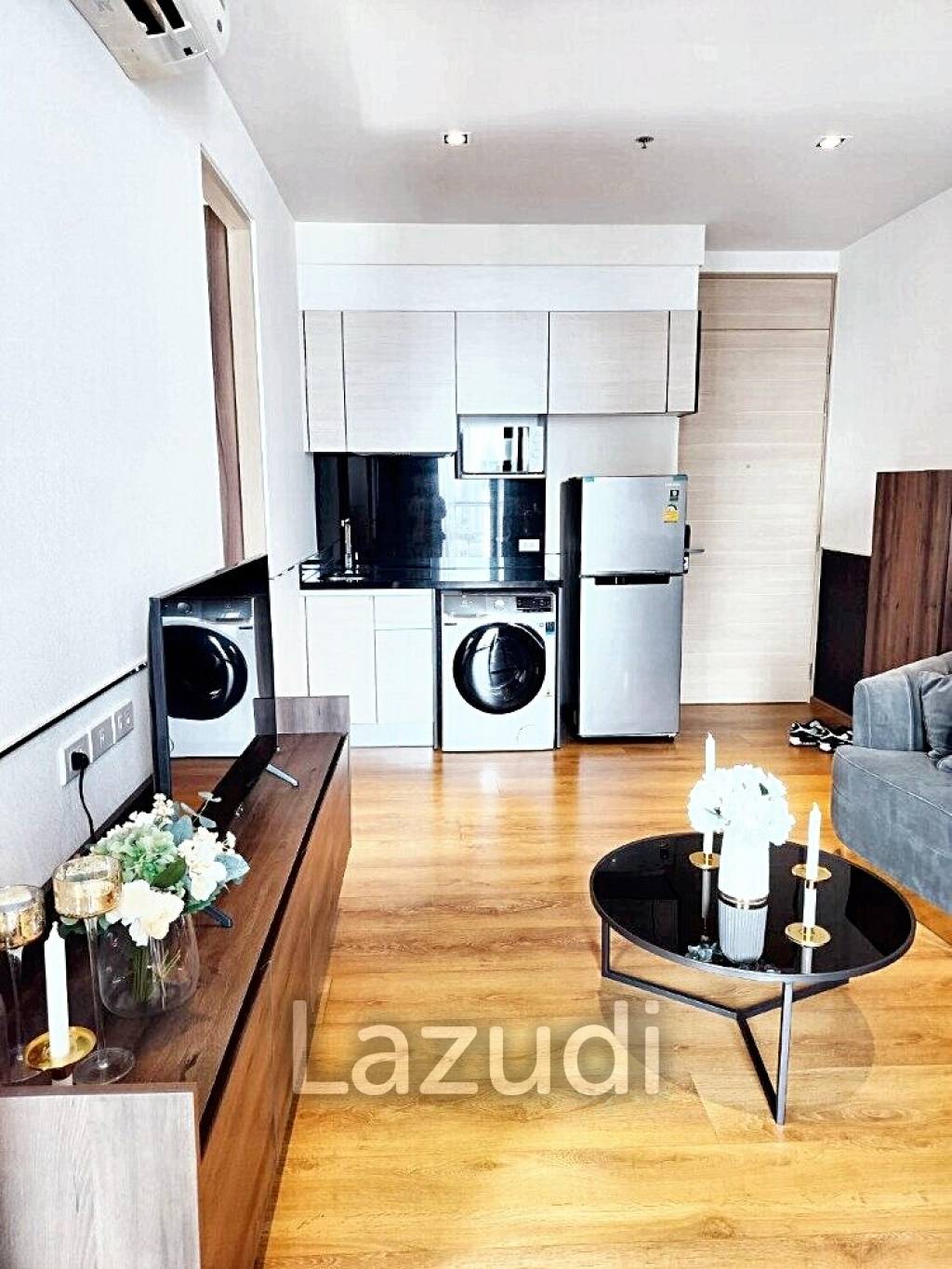 2 Bed 1 Bath 51 SQ.M Park Origin Phromphong