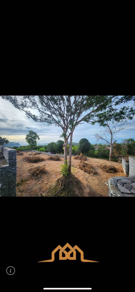 1.35 rai seaview land in Plai laem