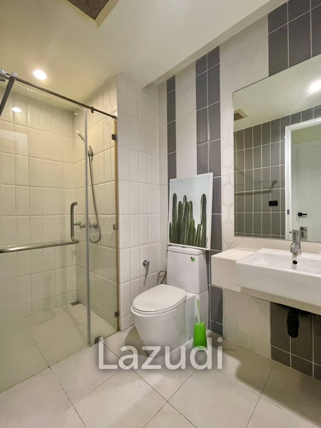 1 Bed 1 Bath 45 SQ.M. Circle Condominium