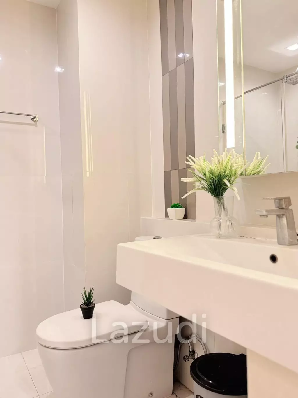 1 Bed 1 Bath 30 SQ.M Q house Condo Sukhumvit 79
