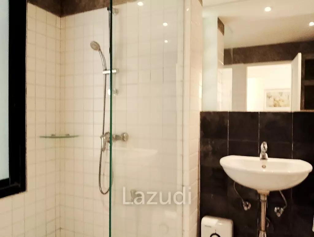 3 Bedroom 3 bathroom Pool Villa close to the beach