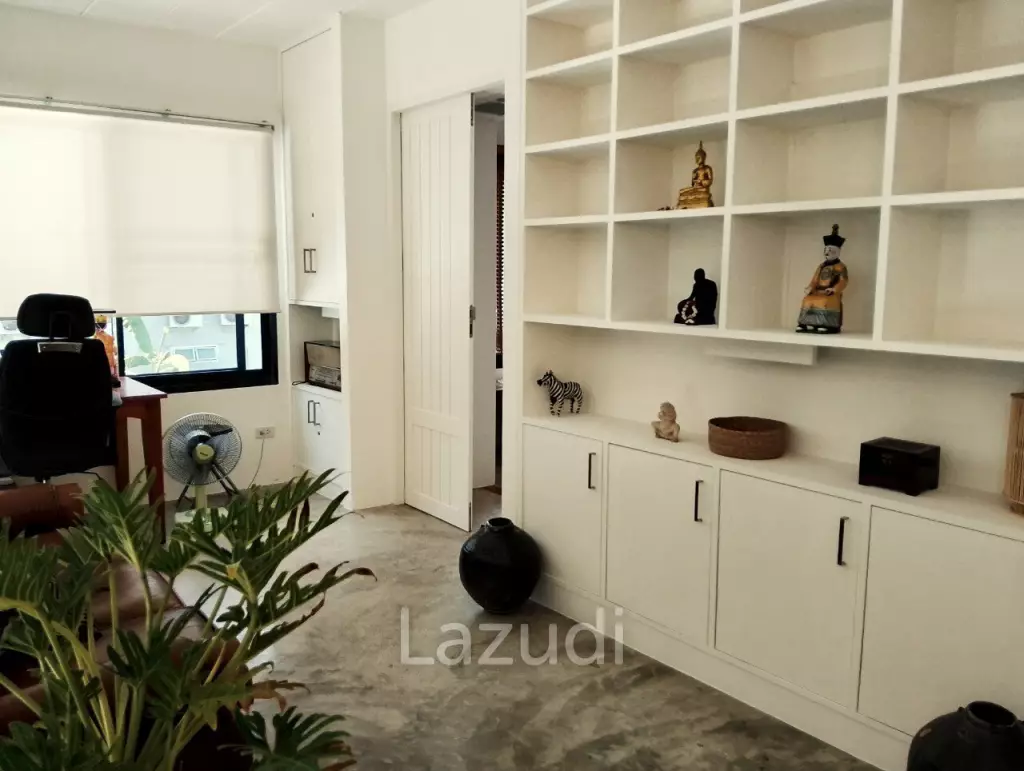 3 Bedroom 3 bathroom Pool Villa close to the beach