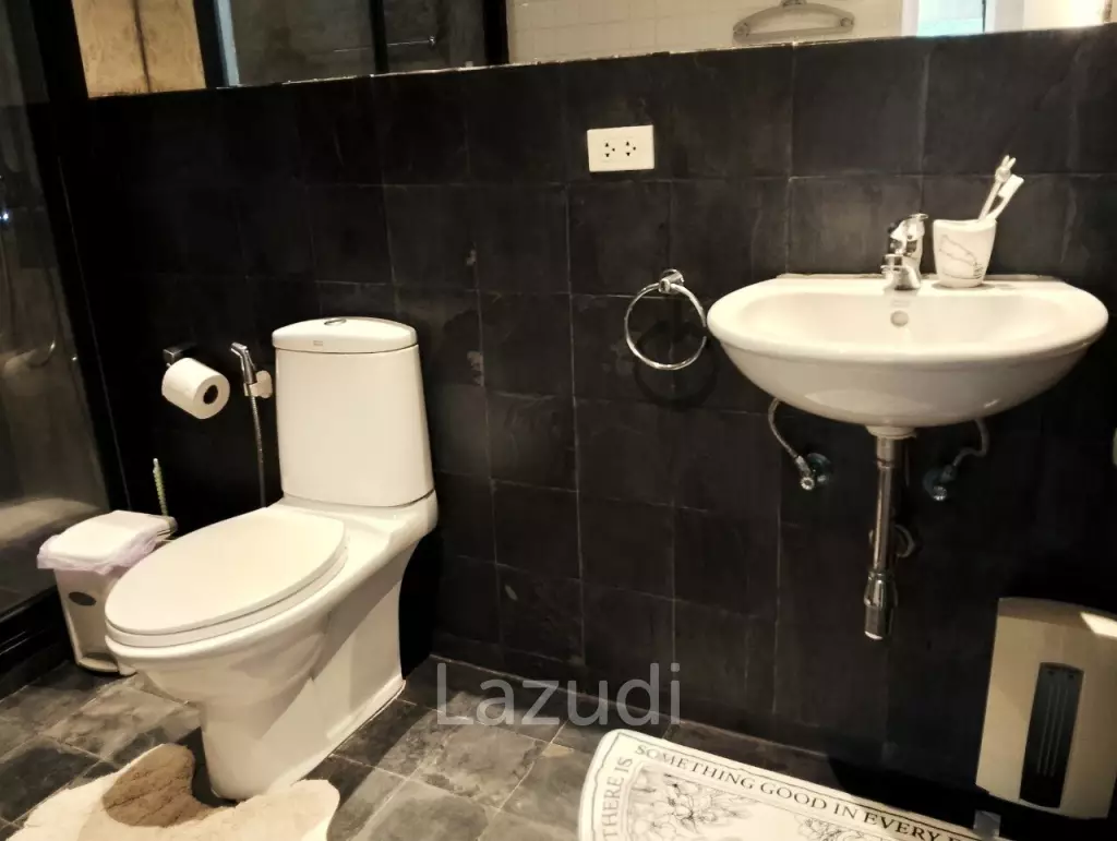 3 Bedroom 3 bathroom Pool Villa close to the beach