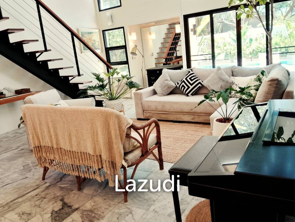 3 Bedroom 3 bathroom Pool Villa close to the beach