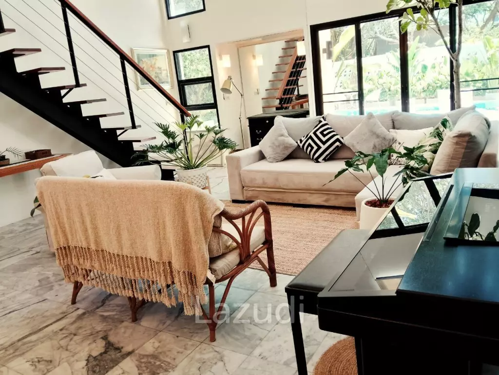 3 Bedroom 3 bathroom Pool Villa close to the beach