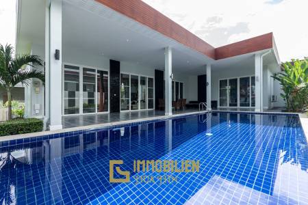 Black Lotus 4 Bedroom Pool Villa with Guesthouse