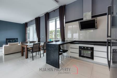 Black Lotus 4 Bedroom Pool Villa with Guesthouse