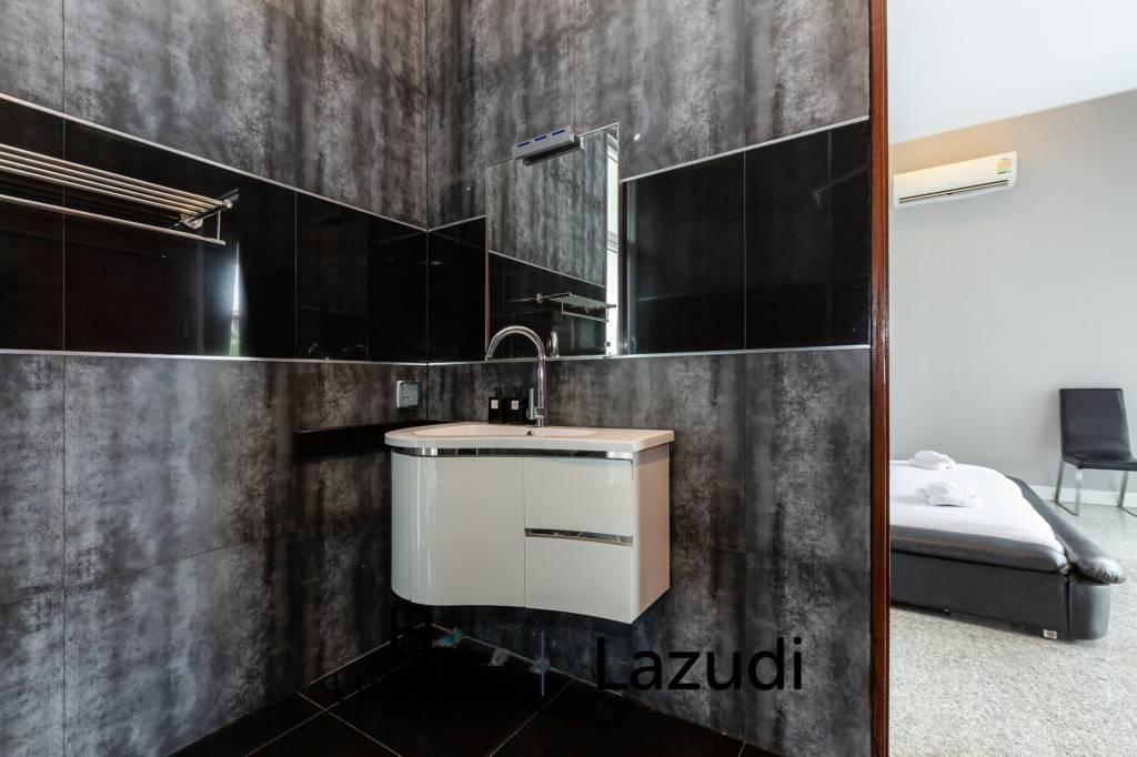 690 metro cuadrado 4 ` 4 Baño Villa de Venta